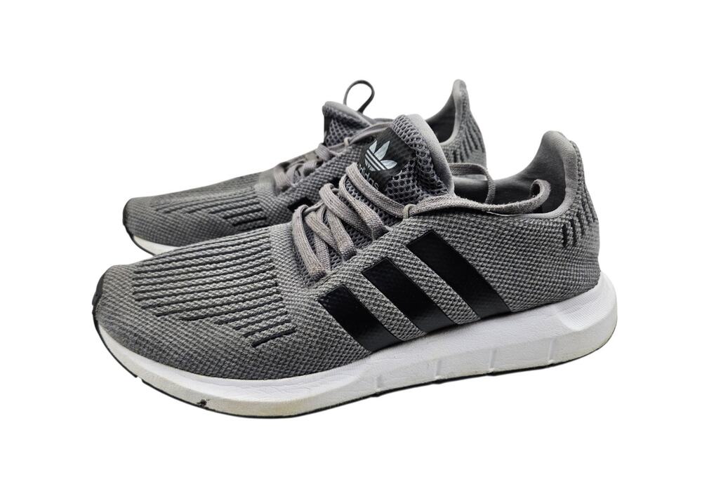 Adidas Swift Run Mens Size 9 Shoes Gray Black Running Sneakers PRB-698001